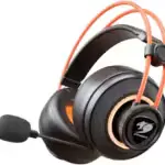 Casque de Gaming Cougar Immersa Pro Ti avec son surround 7.1 et coussinets à mémoire de forme.