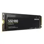 SSD Samsung 980 atteignant 3500Mb/s en vitesse de lecture.