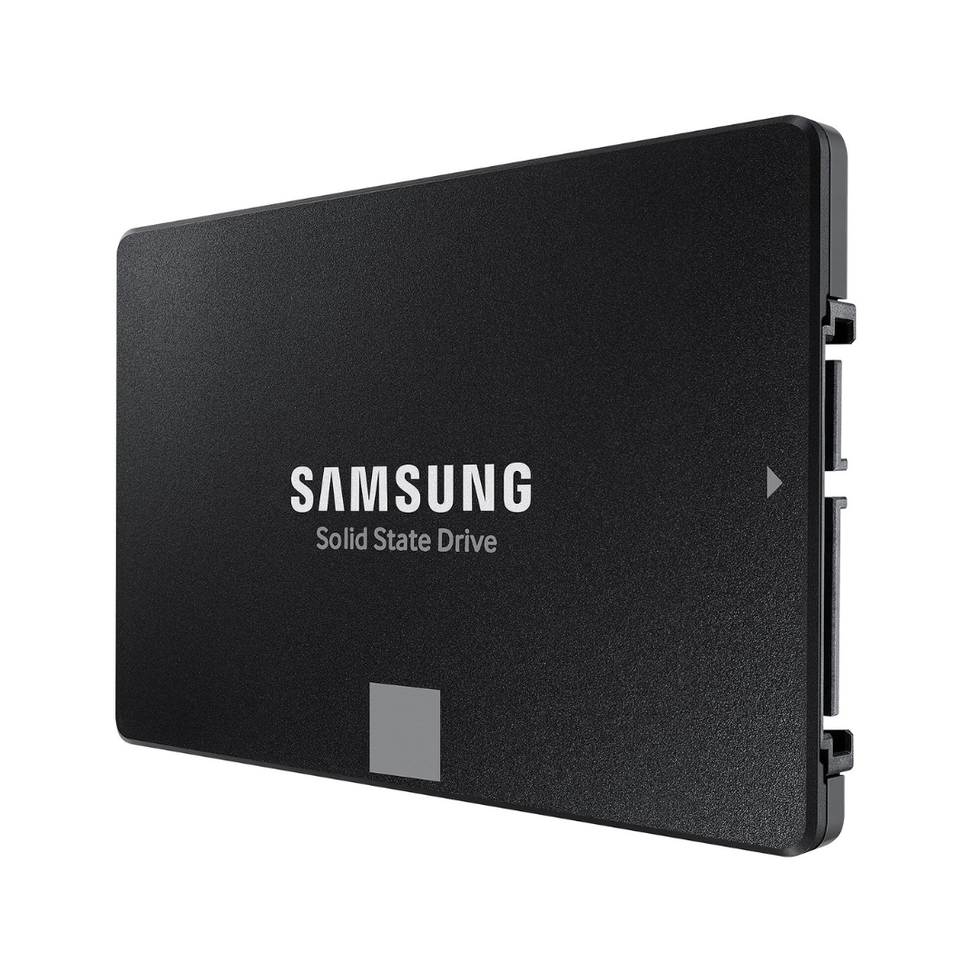 SSD Samsung 870 EVO avec interface SATA III 6 Gb/s.