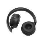 Casque JBL Tune 570 BT Noir en charge avec USB-C