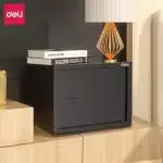 Coffre-fort DELI ET561 fixé au mur