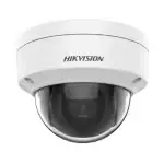 Vue rapprochée de la caméra HIKVISION DS-2CD1123G0E-I (2.8MM) avec son boîtier robuste.