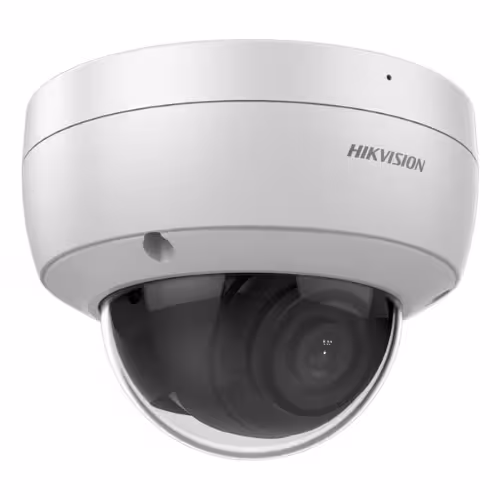 Caméra HIKVISION capturant des images claires en vision nocturne.