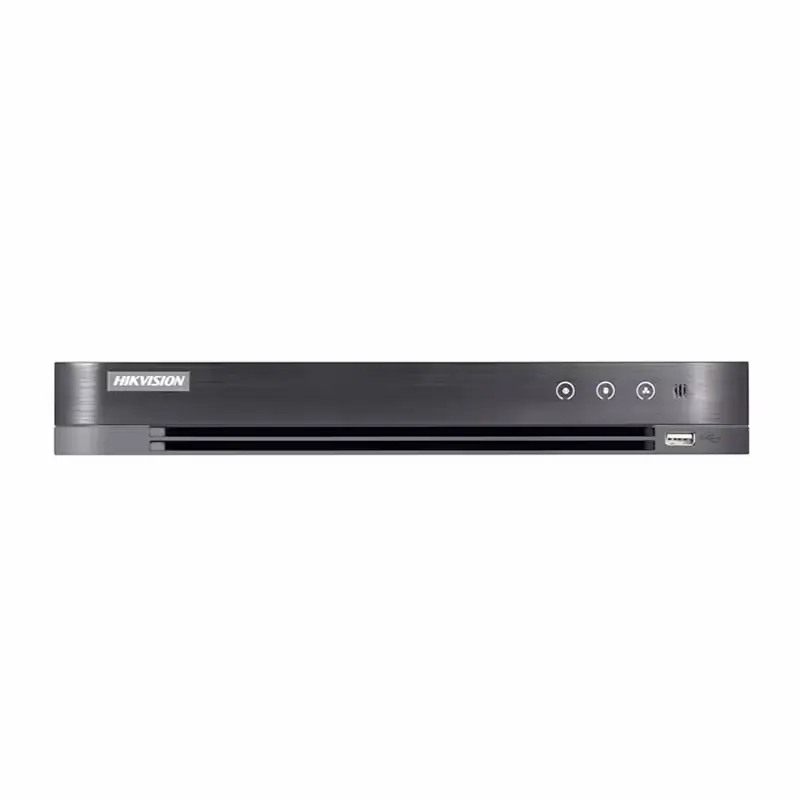 DVR HKVISION DS-7204HTHI-K1 4K vue avant avec câbles connectés