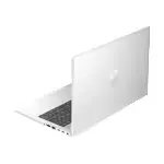 Connectique du HP ProBook 450 G10 avec ports USB-C, HDMI, RJ-45 et un lecteur de cartes SD.