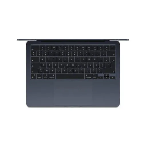 MacBook Air M3 2024 ouvert, affichant son design épuré et clavier rétroéclairé.