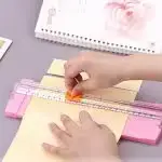 Détail de la lame affûtée du massicot