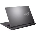 ASUS ROG STRIX G17 avec jeux AAA à l'écran