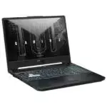 Écran 15,6 pouces Full HD 144Hz du ASUS TUF Gaming F15 affichant un jeu en haute fluidité