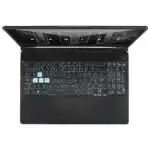 Vue latérale du ASUS TUF Gaming F15 montrant son design fin et élégant