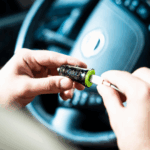 Chargeur voiture Goui GEAR PD 65W Transparent branché