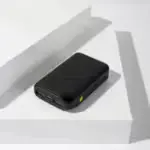 Ports USB-C et USB-A visibles sur Goui Brave Plus