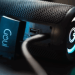 Goui NEON.10 avec éclairage LED activé