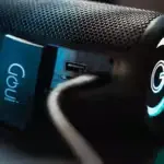 Goui NEON.10 avec éclairage LED activé