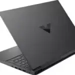 Vue arrière du HP Victus 16 en utilisation