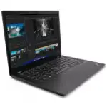 Vue de face du Lenovo ThinkPad L13 Gen3 avec écran allumé