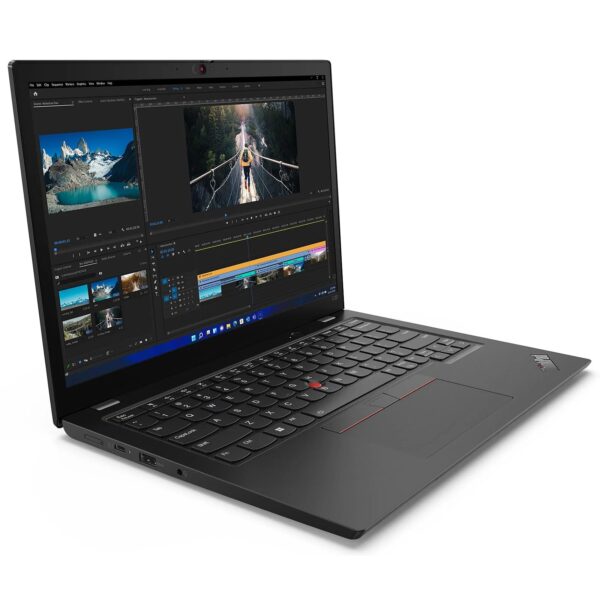 Vue de face du Lenovo ThinkPad L13 Gen3 avec écran allumé