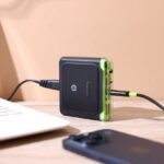 Port de sortie USB-C du Titan Station 100W avec une puissance de 100W max.