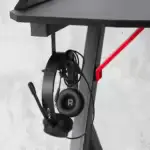 Plateau du bureau Gamer GT 01 avec accessoires gaming