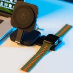 Chargeur Goui BEND ouvert en mode charge