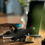Détail du port USB-C du Goui BEND