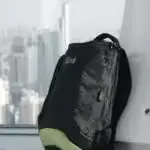 Vue de face du sac à dos Goui Line 24L en noir
