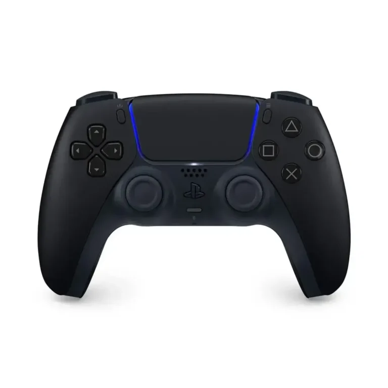 Manette DualSense posée sur un bureau gamingManette DualSense posée sur un bureau gaming