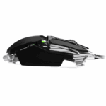 Main tenant la souris Meetion M990S en pleine utilisation