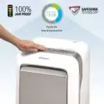LX211 placé dans un bureau moderne