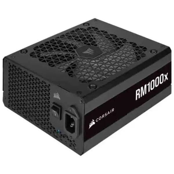 Corsair RM1000x installé dans un PC